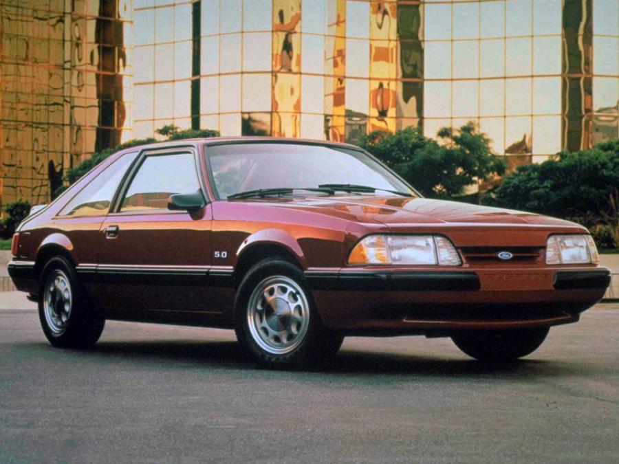  Ford Mustang GT 5.0 1987 года  (фото 2 из 14)